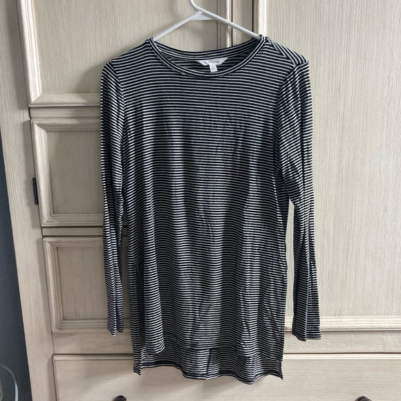 Athleta Tshirt
